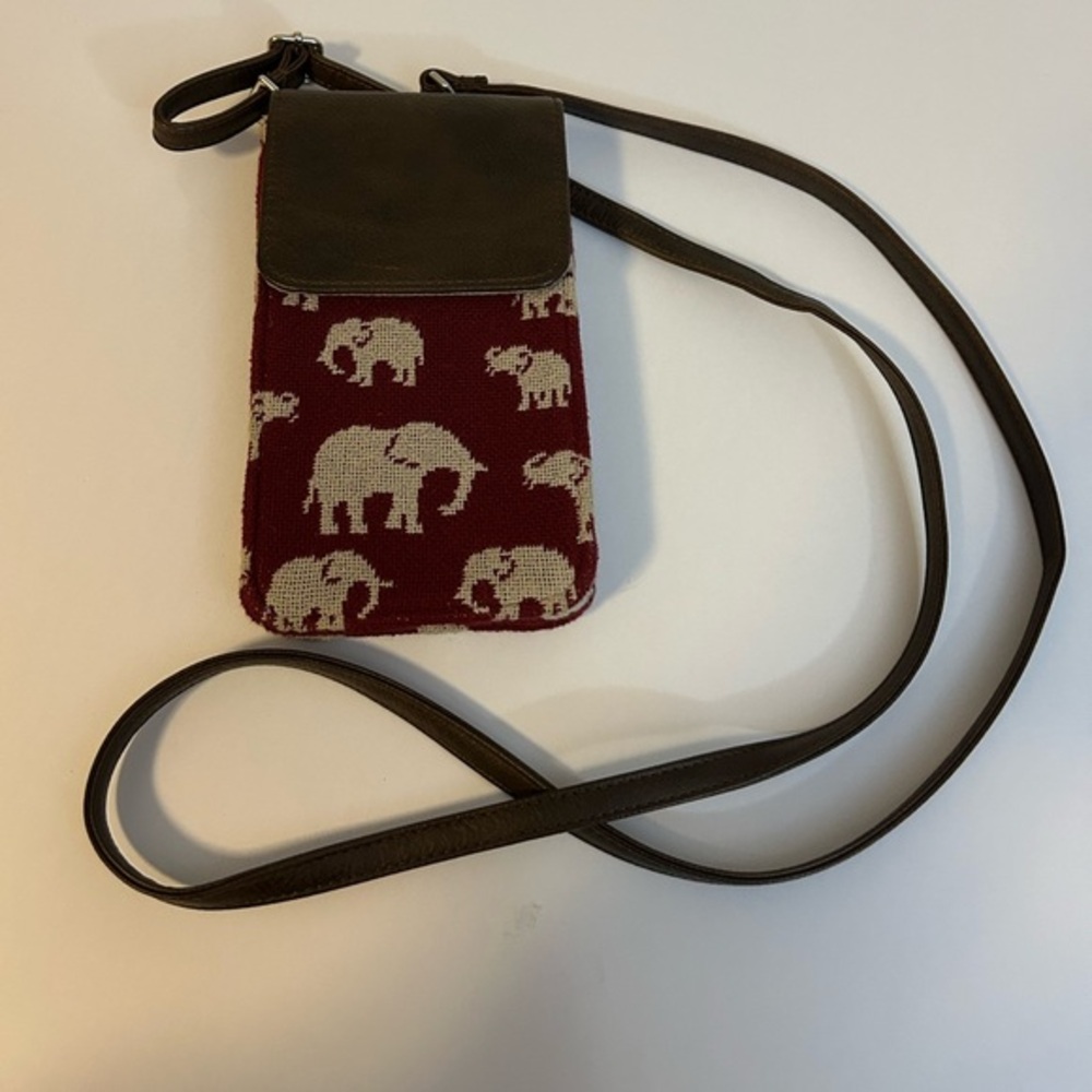 thirty-one Burgundy and Brown Elephant Crossbody Phone Bag